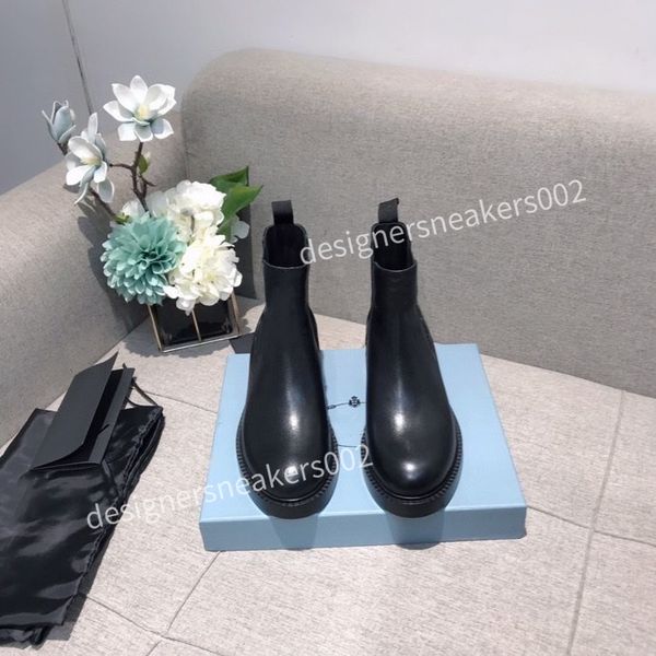 2022 latest men womens sports shoes solid color series simple fashionable leather material comfortable and soft zh211019, Black
2022 latest men womens sports shoes solid color series simple fashionable leather material comfortable and soft zh211019, Black