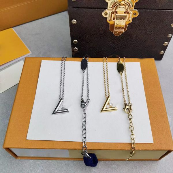 designer necklaces pendant gold love v diamond necklace jewelry for women fashion luxury pendants titanium lovers chain heart birthday gift, Silver
designer necklaces pendant gold love v diamond necklace jewelry for women fashion luxury pendants titanium lovers chain heart birthday gift, Silver