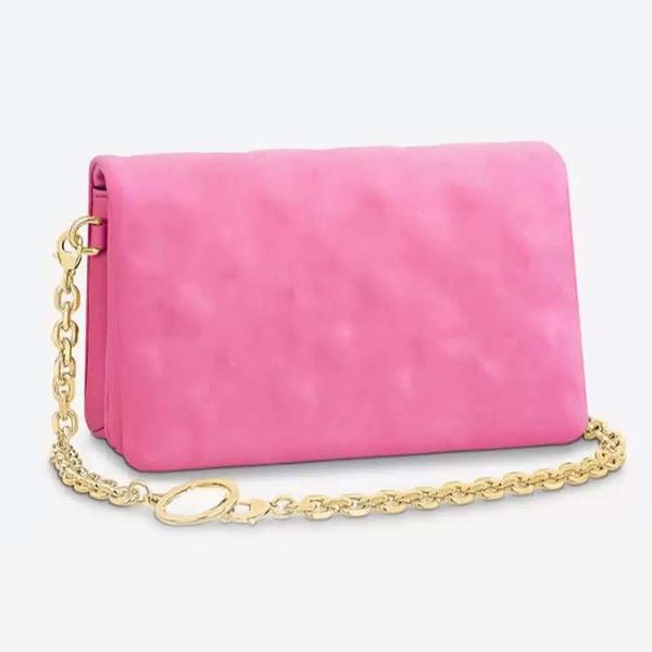 luxury designer embossed puffy leather chain bag handbag fashion-forward shoulder bags cross-body with the strap purse wallet women handbags
luxury designer embossed puffy leather chain bag handbag fashion-forward shoulder bags cross-body with the strap purse wallet women handbags