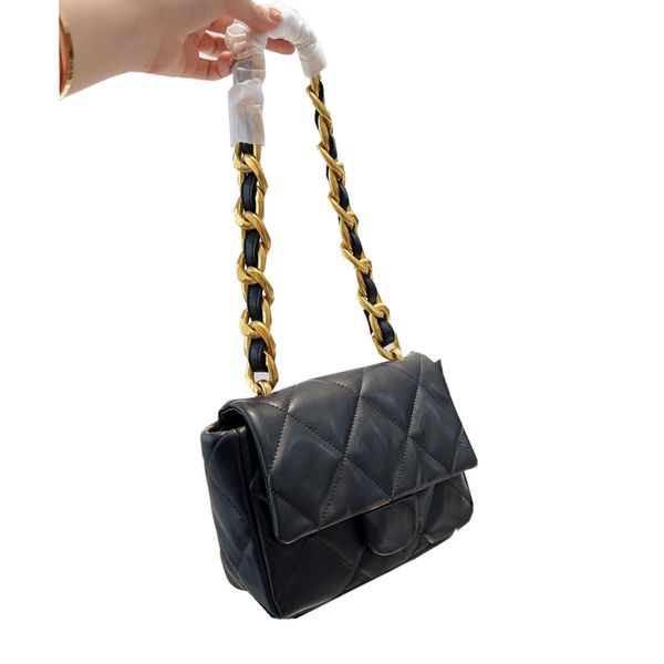 22ss french thick chain flap bag leather metal chains classic designer shoulder bags quilted diamond check ladies luxury mini handbag wallet
22ss french thick chain flap bag leather metal chains classic designer shoulder bags quilted diamond check ladies luxury mini handbag wallet