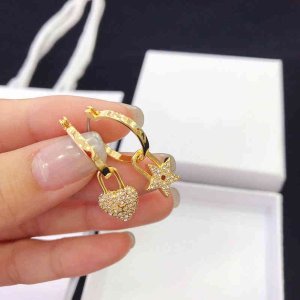 2022 factory wholesale new dijia new home gold love star studded women's asymmetric earrings, Golden
2022 factory wholesale new dijia new home gold love star studded women's asymmetric earrings, Golden
