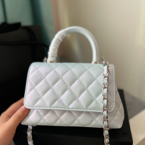 22ss selzburg totes bag pearl caviar leather classic quilted plaid white calendar hardware woven chain shoulder strap crossbody bag luxury d
22ss selzburg totes bag pearl caviar leather classic quilted plaid white calendar hardware woven chain shoulder strap crossbody bag luxury d