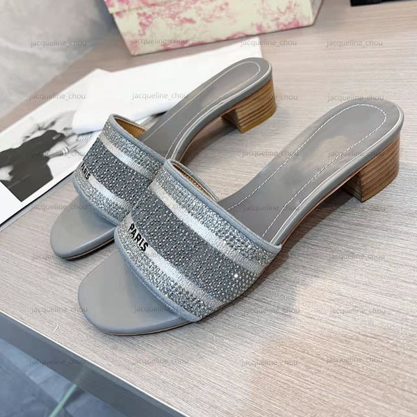 woman sandals rhinestone slides designer women slipper luxurious summer chunky heel real leather wedding slipper shoes with box, Black
woman sandals rhinestone slides designer women slipper luxurious summer chunky heel real leather wedding slipper shoes with box, Black