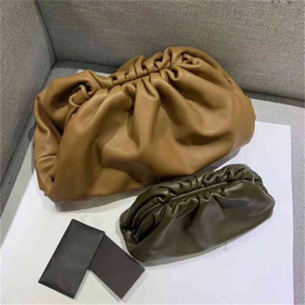original edition brand handbags venetas's designer bag bottegass ahigo 2022 same cloud soft leather womens one shoulder messenger bag v
original edition brand handbags venetas's designer bag bottegass ahigo 2022 same cloud soft leather womens one shoulder messenger bag v