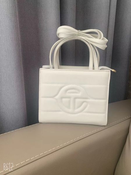 women luxury handbags designer bags lady leather artsy handbag womens pruse tote crossbody bags purse on chain shoulder bags
women luxury handbags designer bags lady leather artsy handbag womens pruse tote crossbody bags purse on chain shoulder bags