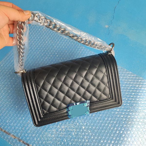 22ss f/w classic single flap boy bags aged silver metal hardware quilted matelasse chain crossbody purse large capacity womens luxury design
22ss f/w classic single flap boy bags aged silver metal hardware quilted matelasse chain crossbody purse large capacity womens luxury design