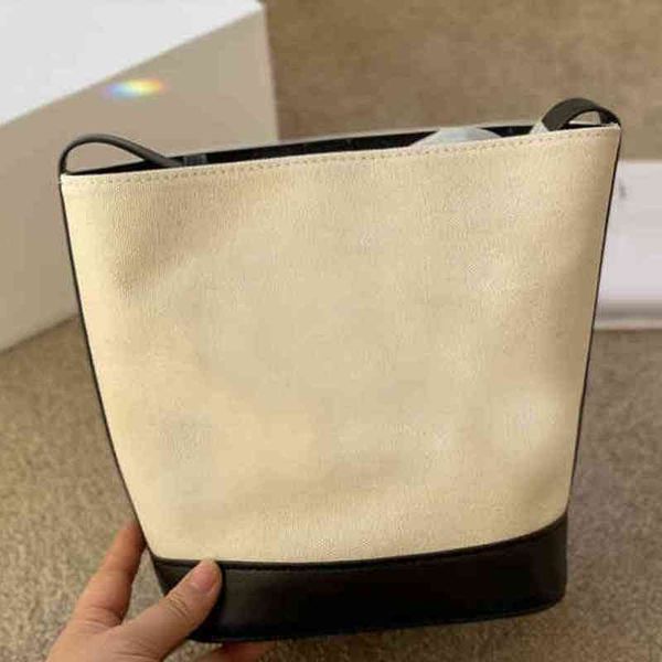 drawstring three-dimensional barrel bags mini tote women handbag shoulder leather designer crossbody retro stitching all-match bucket 220302
drawstring three-dimensional barrel bags mini tote women handbag shoulder leather designer crossbody retro stitching all-match bucket 220302