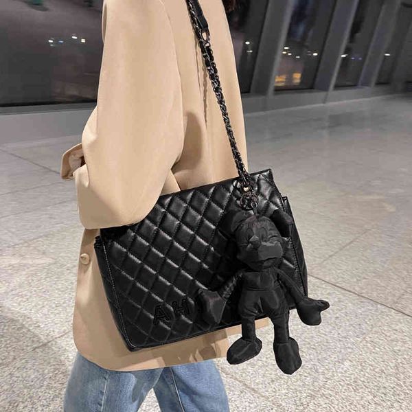 2022 chain rhombic pattern personalized sewing thread solid color women's bag single shoulder generous purses ladies handbags purse eve
2022 chain rhombic pattern personalized sewing thread solid color women's bag single shoulder generous purses ladies handbags purse eve