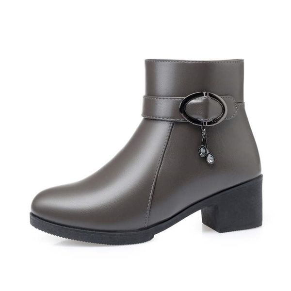 winter fashion womens warm ankle women waterproof genuine leather low square heel boots lady cotton shoes 201029, Black
winter fashion womens warm ankle women waterproof genuine leather low square heel boots lady cotton shoes 201029, Black