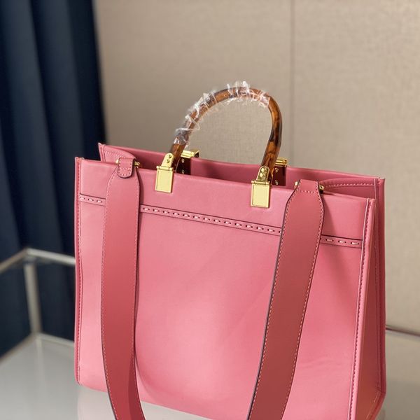 brand luxury ladies peekabo shopping bag handbag leather tote bag fashion shoulder bags serial number date code size 30x36cm di
brand luxury ladies peekabo shopping bag handbag leather tote bag fashion shoulder bags serial number date code size 30x36cm di