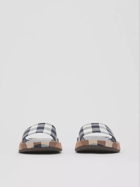 new brand sandals plaid stitching design ladies solid color slippers, Black
new brand sandals plaid stitching design ladies solid color slippers, Black