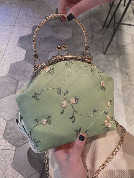 floral designer bag embroidery kiss lock satchel handbag leather luxury brand fashion wallet crossbody bag handbag leather
floral designer bag embroidery kiss lock satchel handbag leather luxury brand fashion wallet crossbody bag handbag leather
