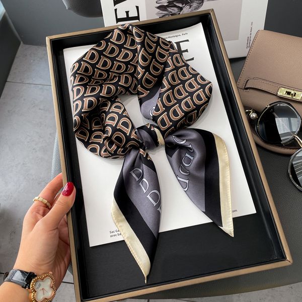 silk scarves women's letters fashion foreign style versatile spring and autumn shirts shawls, Blue;gray
silk scarves women's letters fashion foreign style versatile spring and autumn shirts shawls, Blue;gray