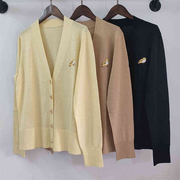 women's sweaters tb v neck is thin metal buckle soft and non pricking 16 pin loose thin merino bird embroidery knitted cardigan women, White;black
women's sweaters tb v neck is thin metal buckle soft and non pricking 16 pin loose thin merino bird embroidery knitted cardigan women, White;black