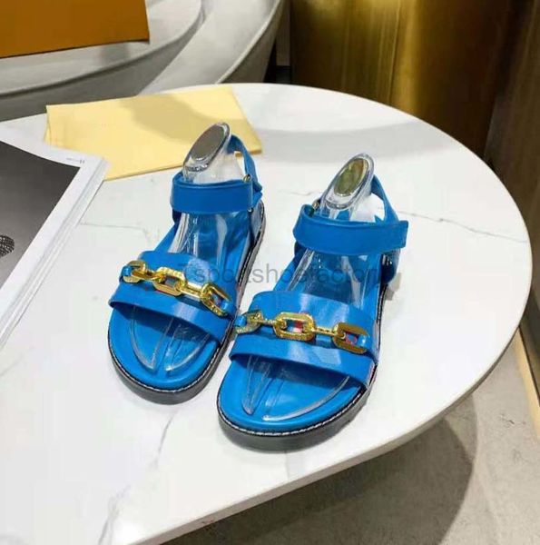 2021 designer women buckle sandal show style fashion genuine leather rubber comfortable sandals beach party slippers home011 04, Black
2021 designer women buckle sandal show style fashion genuine leather rubber comfortable sandals beach party slippers home011 04, Black