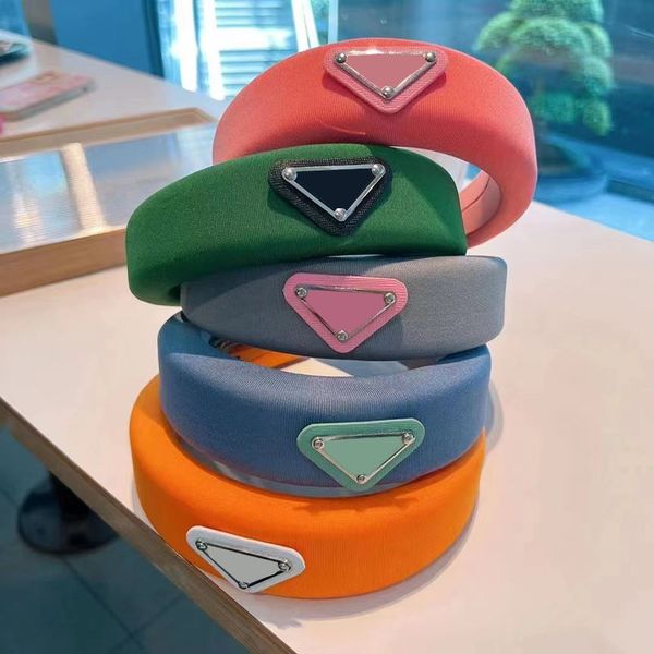 luxury designer sponge headbands hair bands for women girl elastic p-letter headband outdoor sports fitness headband head wrap jewelry gift, Silver
luxury designer sponge headbands hair bands for women girl elastic p-letter headband outdoor sports fitness headband head wrap jewelry gift, Silver