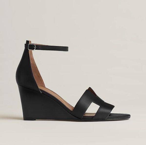 women sandal shoes wedge rubber sole black genuine leather legend sandals luxury designer calfskin 35-41
women sandal shoes wedge rubber sole black genuine leather legend sandals luxury designer calfskin 35-41