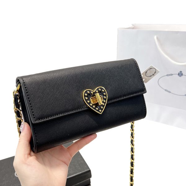 designer classic triangle sign love shoulder bags italy brand fashion women chain crossbody bag genuine leather luxury designers envelope ba
designer classic triangle sign love shoulder bags italy brand fashion women chain crossbody bag genuine leather luxury designers envelope ba
