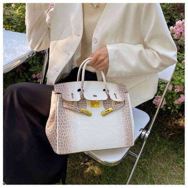 luxury women birkinss handbags 2022 high sense women's bag high-capacity portable versatile atmosphere crocodile pattern messenger plat
luxury women birkinss handbags 2022 high sense women's bag high-capacity portable versatile atmosphere crocodile pattern messenger plat