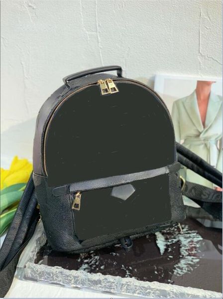 luxury designer bag men women backpack style genuine leather floral print artwork casual shoulderbag classic outdoor handbag party schoolbag
luxury designer bag men women backpack style genuine leather floral print artwork casual shoulderbag classic outdoor handbag party schoolbag