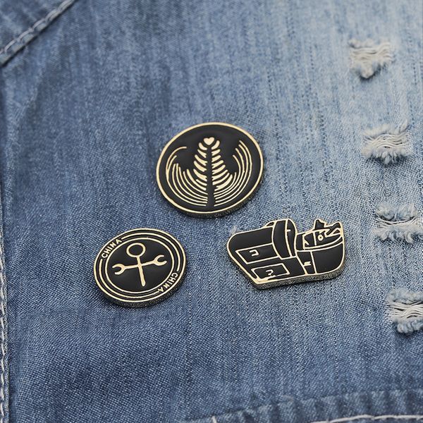 vintage coffee machine brooches creative latte black enamel pins denim backpack round badge lapel pin jewelry gifts for barista, Blue
vintage coffee machine brooches creative latte black enamel pins denim backpack round badge lapel pin jewelry gifts for barista, Blue