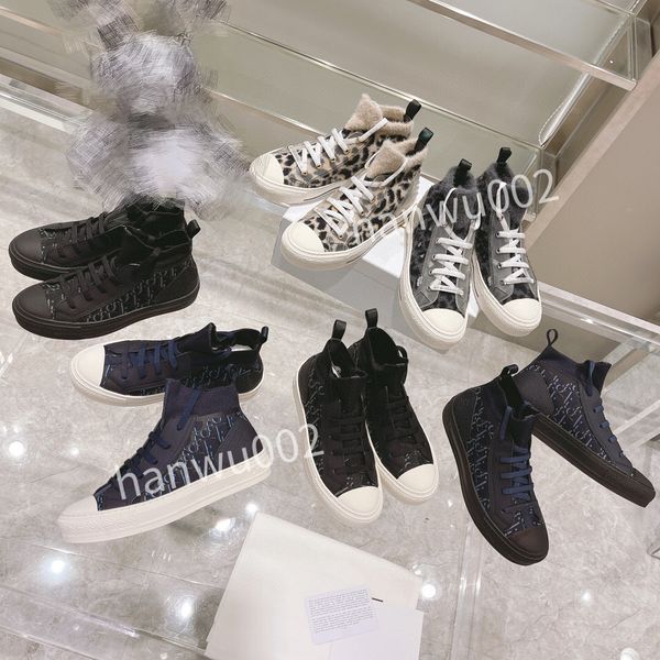 2022 spring women shoes luxury designer brand casual sneaker pure hand-woven calfskin craft size35-41 hc211204, Black
2022 spring women shoes luxury designer brand casual sneaker pure hand-woven calfskin craft size35-41 hc211204, Black