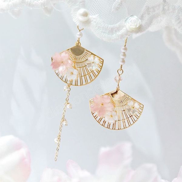 chinese style hollow fan pendant dangle earrings for women asymmetrical vintage fan-shaped shell flower pearl earrings jewelry gifts, Silver
chinese style hollow fan pendant dangle earrings for women asymmetrical vintage fan-shaped shell flower pearl earrings jewelry gifts, Silver