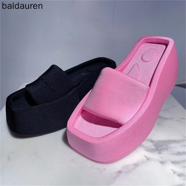 baldauren platform women slippers summer square toe satin sandalhigh heels shoes beach sandals 220608, Black
baldauren platform women slippers summer square toe satin sandalhigh heels shoes beach sandals 220608, Black