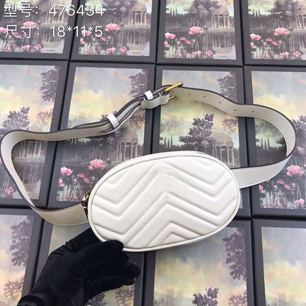 designe women's chest bag real leather famous brand handbag mini wallet bag men's vintage luxurys messenger purses black white red
designe women's chest bag real leather famous brand handbag mini wallet bag men's vintage luxurys messenger purses black white red