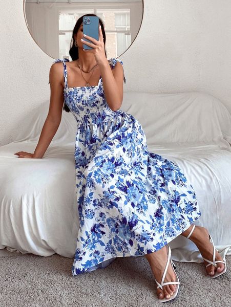 allover floral print lettuce trim shirred cami dress r8d7#, Black;gray 
allover floral print lettuce trim shirred cami dress r8d7#, Black;gray