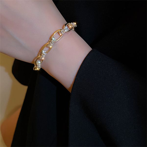 luxury adjustable crystal chain tennis bracelet for women heavy metal double chain couple bling aaa cubic zirconia fine jewelry gift, Black
luxury adjustable crystal chain tennis bracelet for women heavy metal double chain couple bling aaa cubic zirconia fine jewelry gift, Black