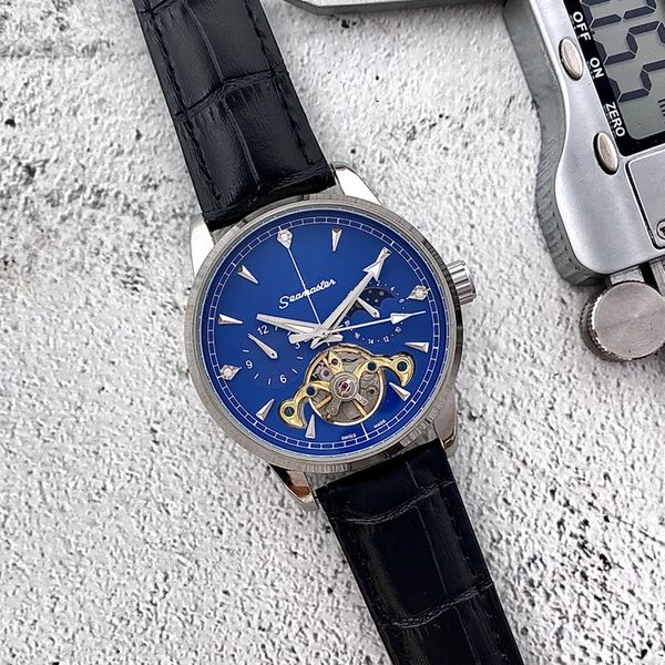 2022 new luxury mens watches tourbillon five stitches automatic mechanical watch european brand moon phase leather strap fashion sport style, Slivery;brown
2022 new luxury mens watches tourbillon five stitches automatic mechanical watch european brand moon phase leather strap fashion sport style, Slivery;brown