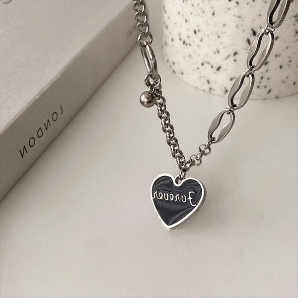 2022 classic black love design pendant necklace cold wind ladies letter enamel jewelry punk hip hop send relatives and friends couples not f, Silver
2022 classic black love design pendant necklace cold wind ladies letter enamel jewelry punk hip hop send relatives and friends couples not f, Silver