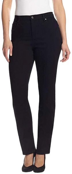 vanderbilt women's plus size amanda classic high rise tapered jean c6gw#, White;black
vanderbilt women's plus size amanda classic high rise tapered jean c6gw#, White;black