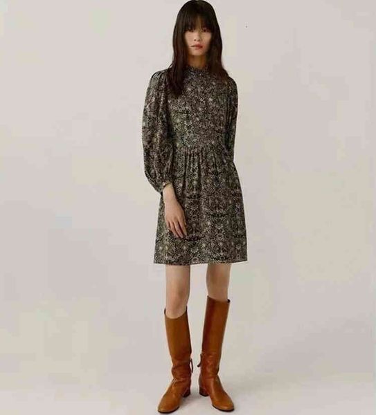 casual dresses zhihe 6a crepe de chine silk printing romantbubble sleeve mulberry stand collar dress women, Black;gray
casual dresses zhihe 6a crepe de chine silk printing romantbubble sleeve mulberry stand collar dress women, Black;gray