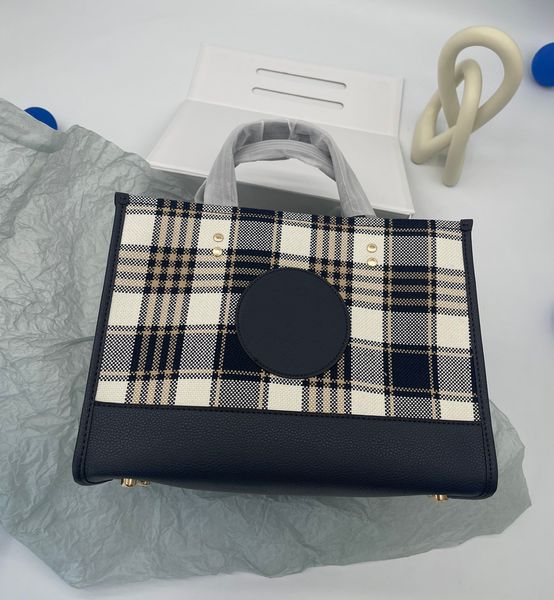 patch small square bag large capacity shopping bags cow leather check tote bag everyday matching striped shoulder letter messenger handheld
patch small square bag large capacity shopping bags cow leather check tote bag everyday matching striped shoulder letter messenger handheld