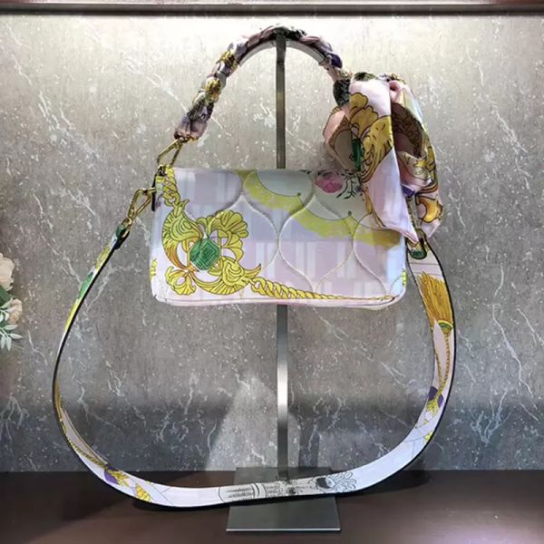 baguettes women handbags cross body bags mulberry silk baroque printing flip shoulder bag removable fashion letters wide strap cover evening
baguettes women handbags cross body bags mulberry silk baroque printing flip shoulder bag removable fashion letters wide strap cover evening