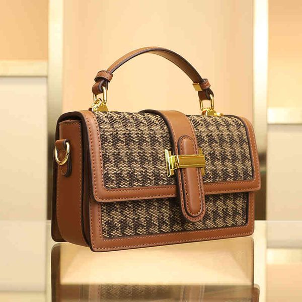 bags sale 2022 new grid canvas square leather lattice sling one shoulder messenger portable small women's bag
bags sale 2022 new grid canvas square leather lattice sling one shoulder messenger portable small women's bag