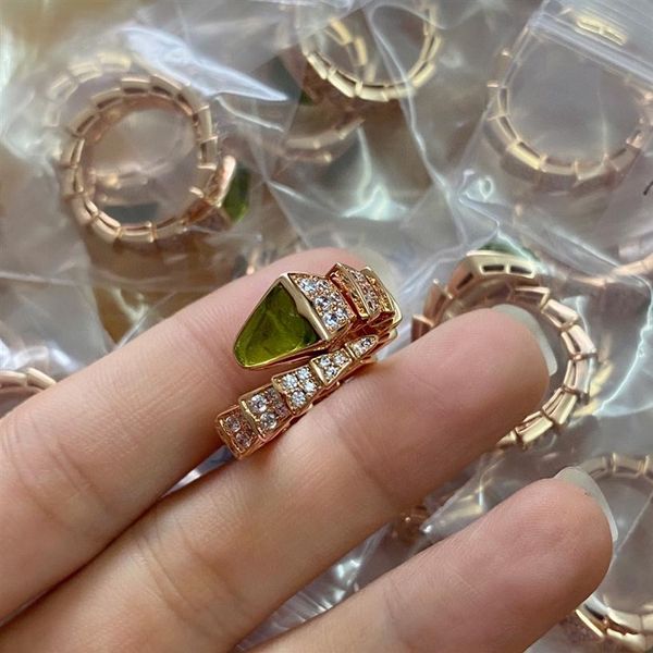 v gold material luxurious quality snake shape ring with green color diamond and white for women wedding jewelry222e, Silver
v gold material luxurious quality snake shape ring with green color diamond and white for women wedding jewelry222e, Silver