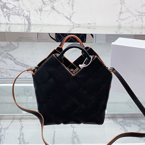 woven tote bags large capacity shopping bag braided basket women's handbags black brown checkerboard oblique crossbody bags
woven tote bags large capacity shopping bag braided basket women's handbags black brown checkerboard oblique crossbody bags