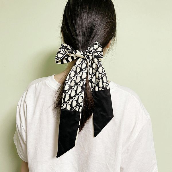 2022 luxury designer silk scarf brand classic flowers designers neckerchief scarfs mens scarves luxurys fashion women scarfs silks, Blue;gray
2022 luxury designer silk scarf brand classic flowers designers neckerchief scarfs mens scarves luxurys fashion women scarfs silks, Blue;gray