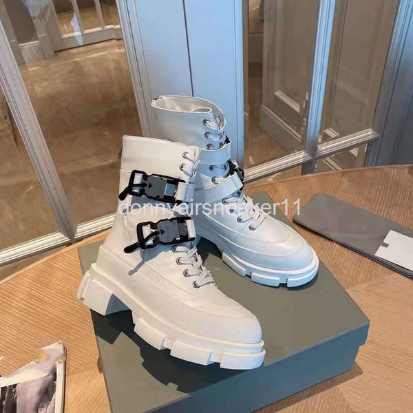 boots autumn and winter leather martin boots round head rivet women's shoes british middle tube handsome personalized, Black
boots autumn and winter leather martin boots round head rivet women's shoes british middle tube handsome personalized, Black
