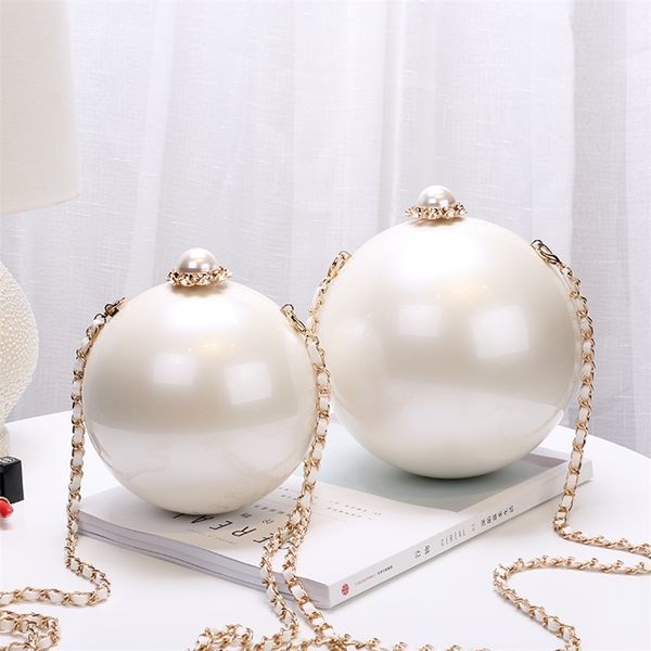 fashion luxury round pearl hand bag ladies white evening clutch bags for women catwalk chain messenger beach bag 220520
fashion luxury round pearl hand bag ladies white evening clutch bags for women catwalk chain messenger beach bag 220520