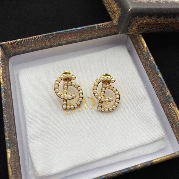 fashion jewelry online 2022 new pearl gold letter earrings women's versatile high quality, Golden
fashion jewelry online 2022 new pearl gold letter earrings women's versatile high quality, Golden