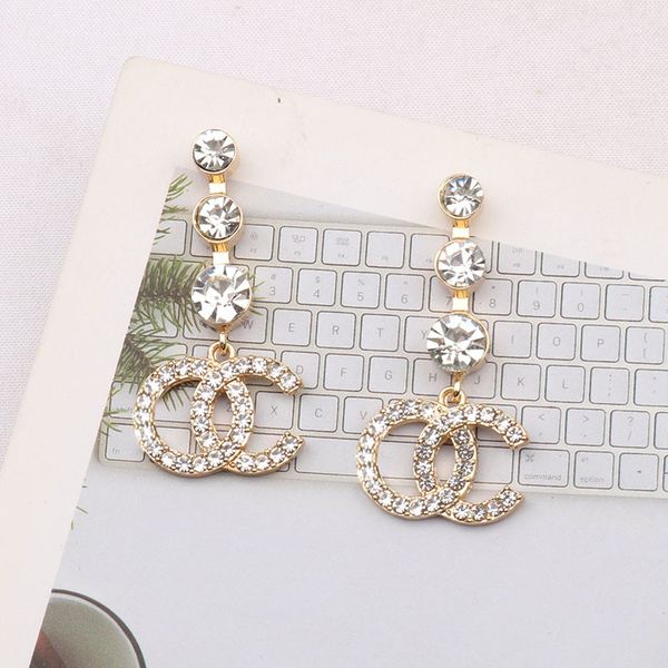 fashion womens 925 silver dangle ear stud earrings brand designers letters luxury women crystal rhinestone pearl earring
fashion womens 925 silver dangle ear stud earrings brand designers letters luxury women crystal rhinestone pearl earring