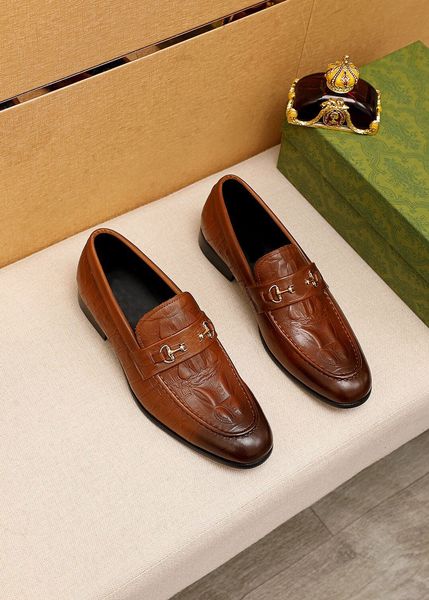 2022 men party wedding dress shoes formal genuine leather handmade flat shoes male brand breathable slip on business office casual loafers s, Black
2022 men party wedding dress shoes formal genuine leather handmade flat shoes male brand breathable slip on business office casual loafers s, Black