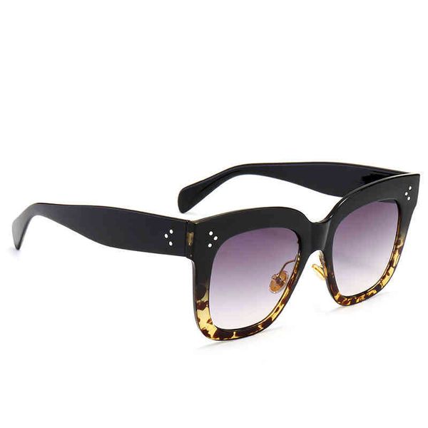 mi biao sunglass high grade women's sunglass classic versatile trend sunglass 1754, White;black
mi biao sunglass high grade women's sunglass classic versatile trend sunglass 1754, White;black