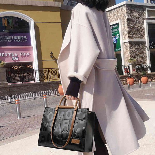 ladies fashion personality trend new brand bag wholesale women's and winter large capacity popular letter one shoulder portable
ladies fashion personality trend new brand bag wholesale women's and winter large capacity popular letter one shoulder portable