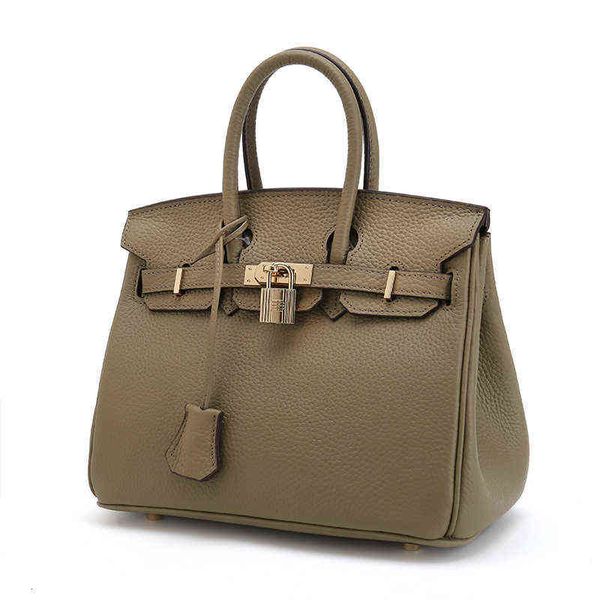 designers bags new fashion real leather bag women's lychee pattern head single shoulder diagonal cross hand
designers bags new fashion real leather bag women's lychee pattern head single shoulder diagonal cross hand