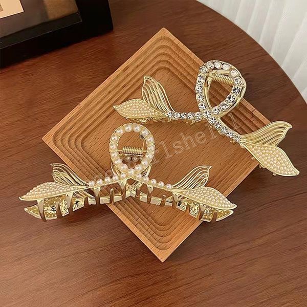 rhinestone pearl metal fishtail barrette clip crystal hairpin hair claws clips for women ponytail buckle hair accessories, Slivery;white
rhinestone pearl metal fishtail barrette clip crystal hairpin hair claws clips for women ponytail buckle hair accessories, Slivery;white